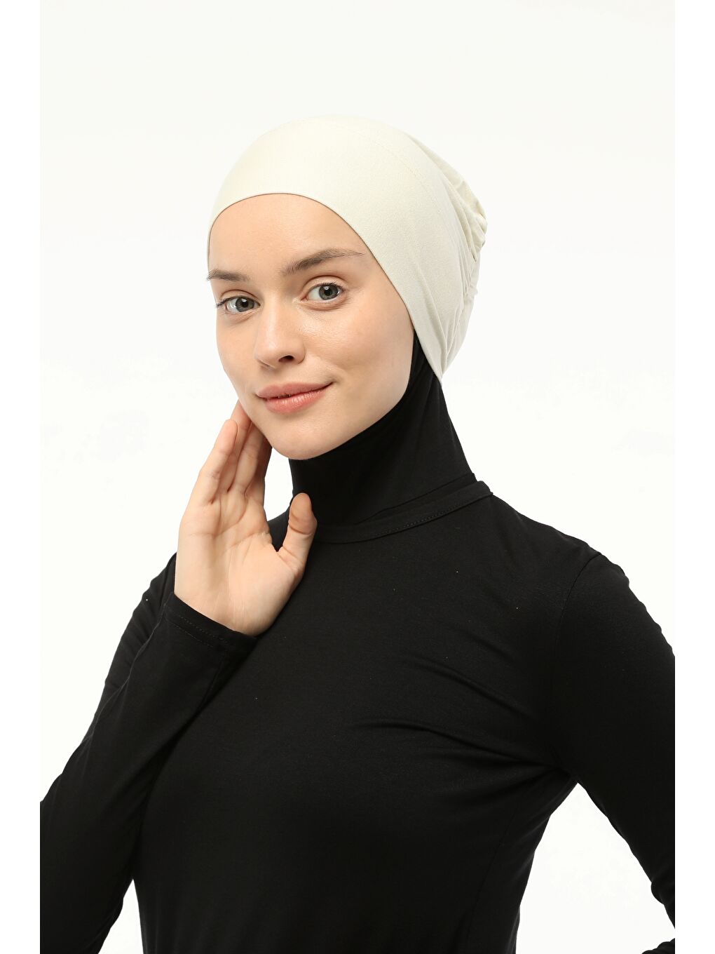 Ekru Hazır Pratik Geçmeli Lastikli Tesettür Bone-4