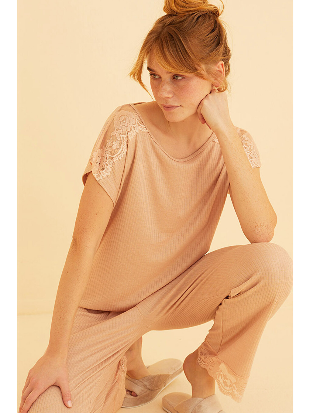 Bej Vizon Dantel Detaylı Soft Touch İnce Örme Pijama Takım