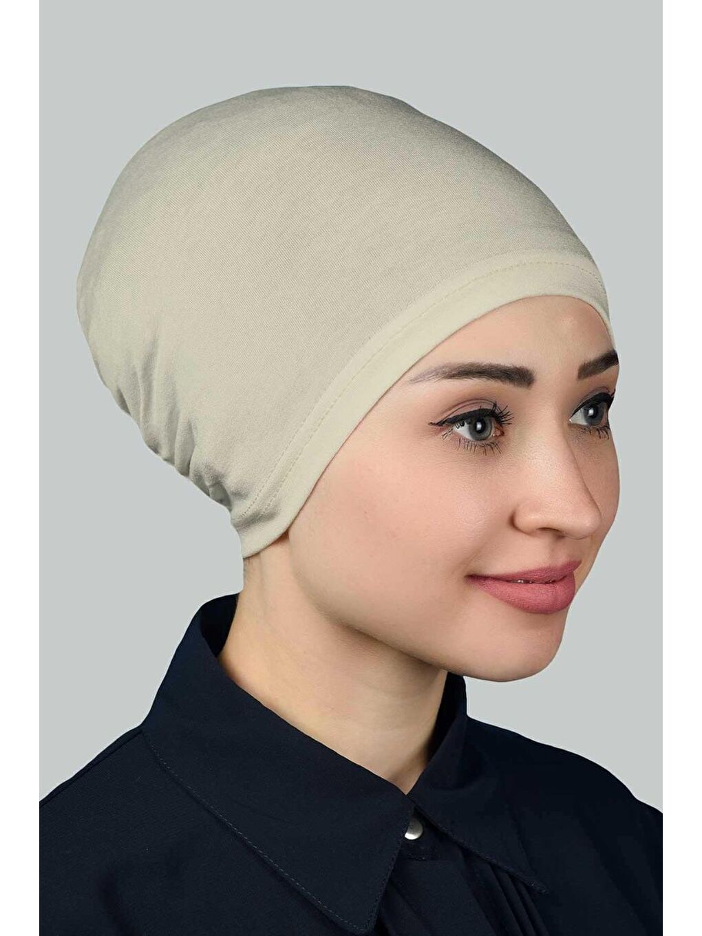 Bej Hazır Pratik Geçmeli Lastikli Tesettür Bone