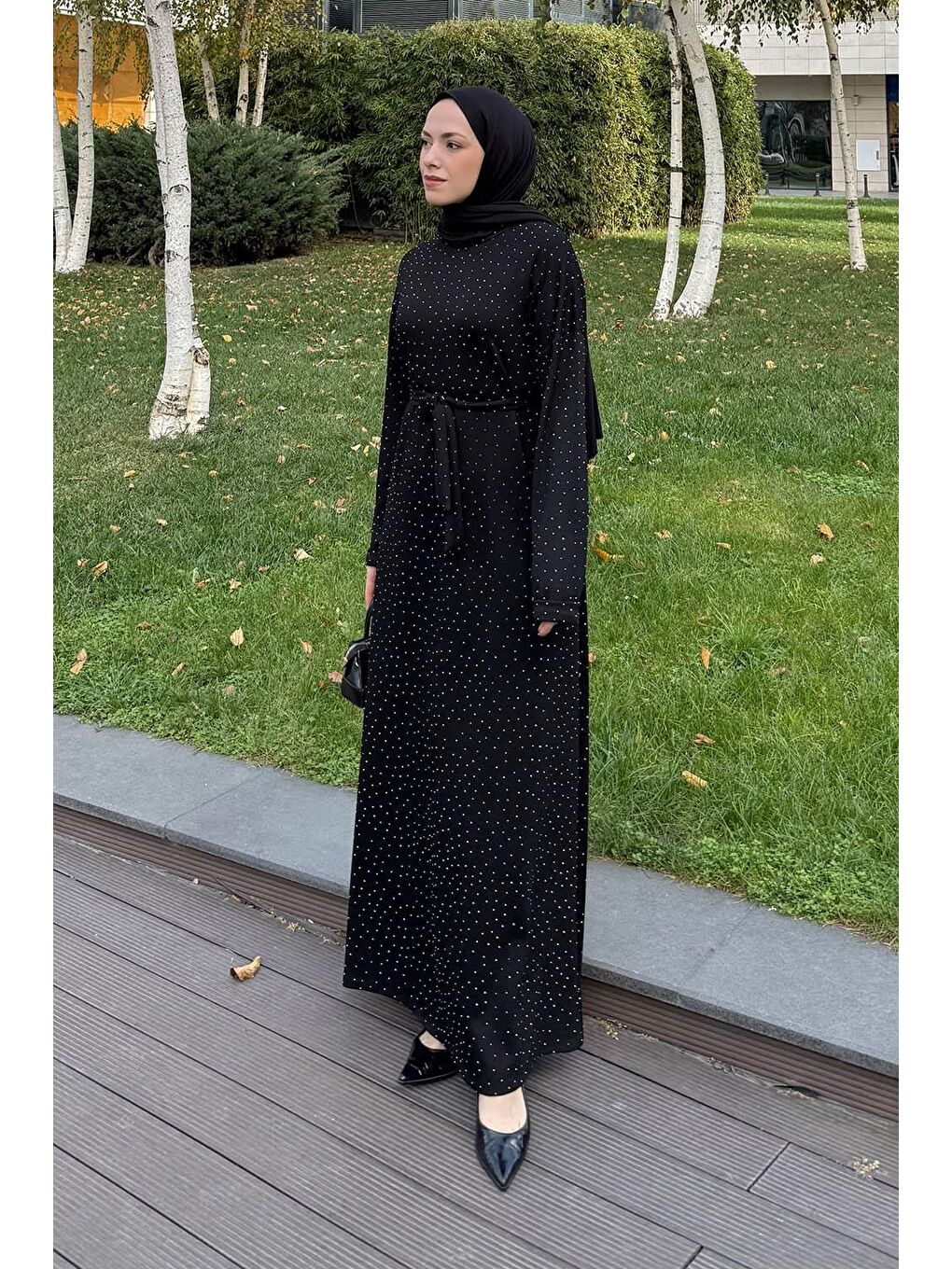 Taş Detaylı Tesettür Elbise Siyah-1
