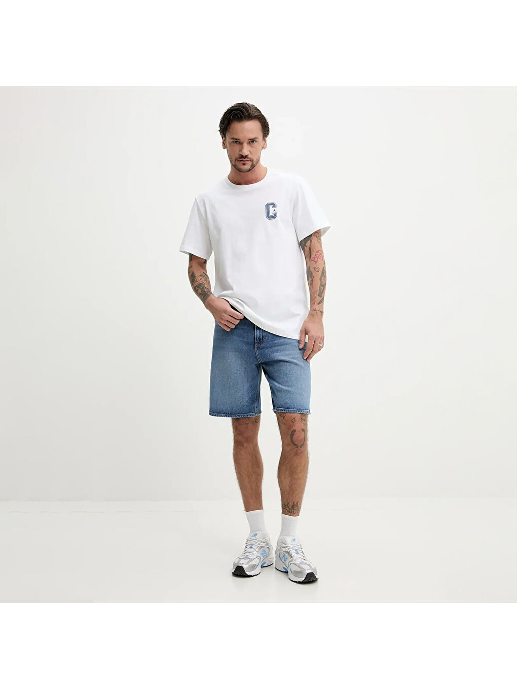 Retro Graphic Erkek Beyaz Yuvarlak Yaka Tişört-1