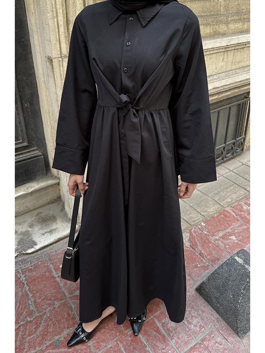 Ön Bağlama Detaylı Tesettür Elbise Siyah-1