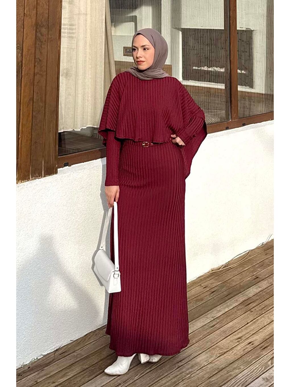 Balıksırtı Kemerli Elbise Bordo