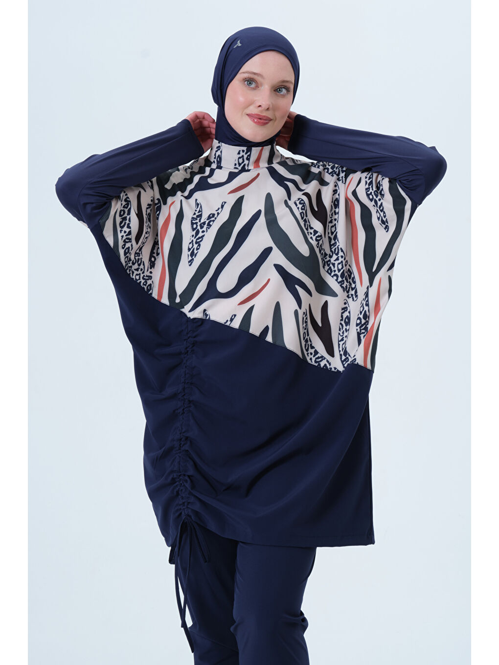 Lacivert Kadın Dik Yaka Yarasa Kol Elastanlı Kapalı Hızlı Kuruyan Tesettür Mayo-1