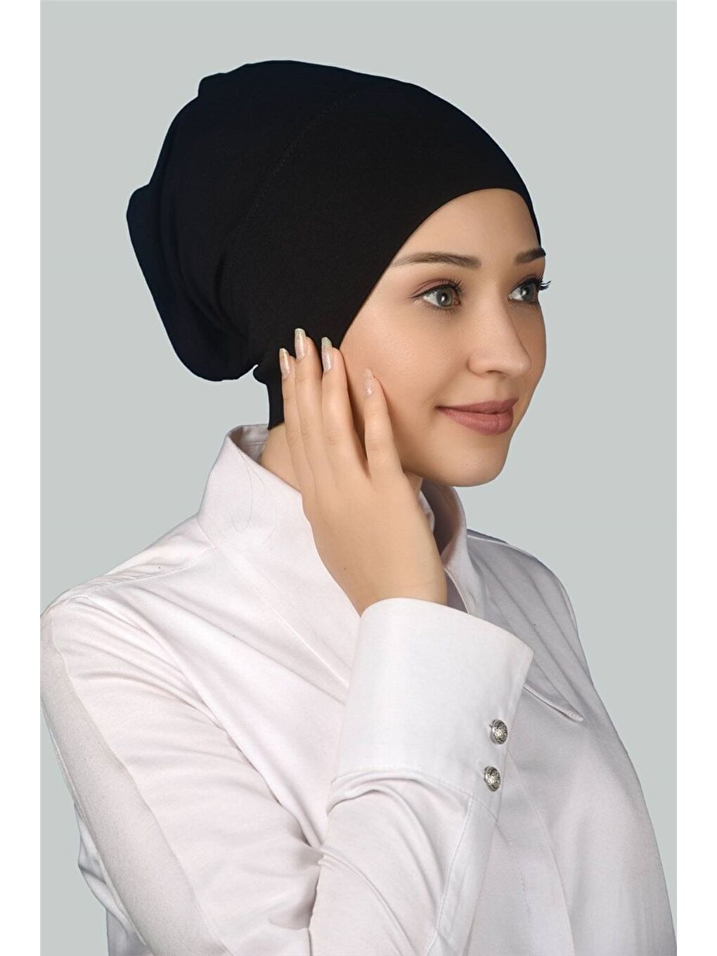 Altobeh Siyah Hazır Pratik Geçmeli Uzun Boru Tesettür Bonesi