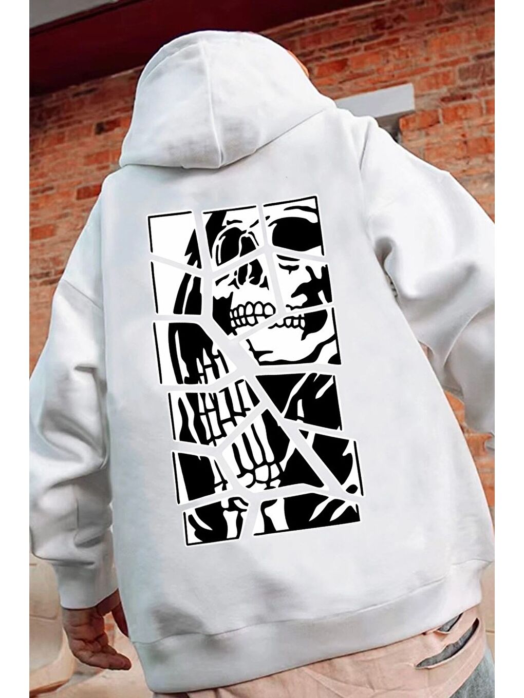 uyguntarz Beyaz Unisex Skullcracked Baskılı Sweatshirt