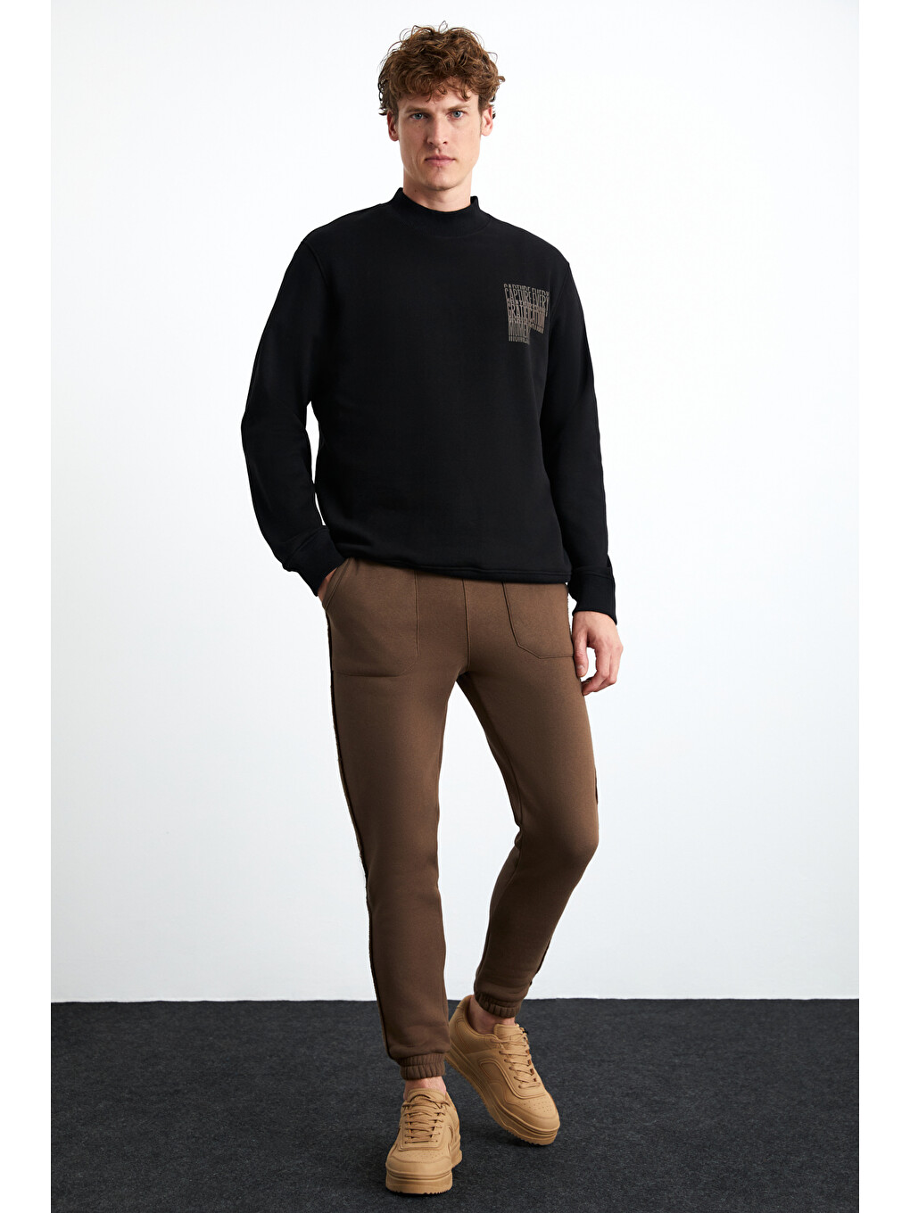 Chasey Erkek Organik Pamuklu Dik Yaka Baskılı Siyah Sweatshirt-3