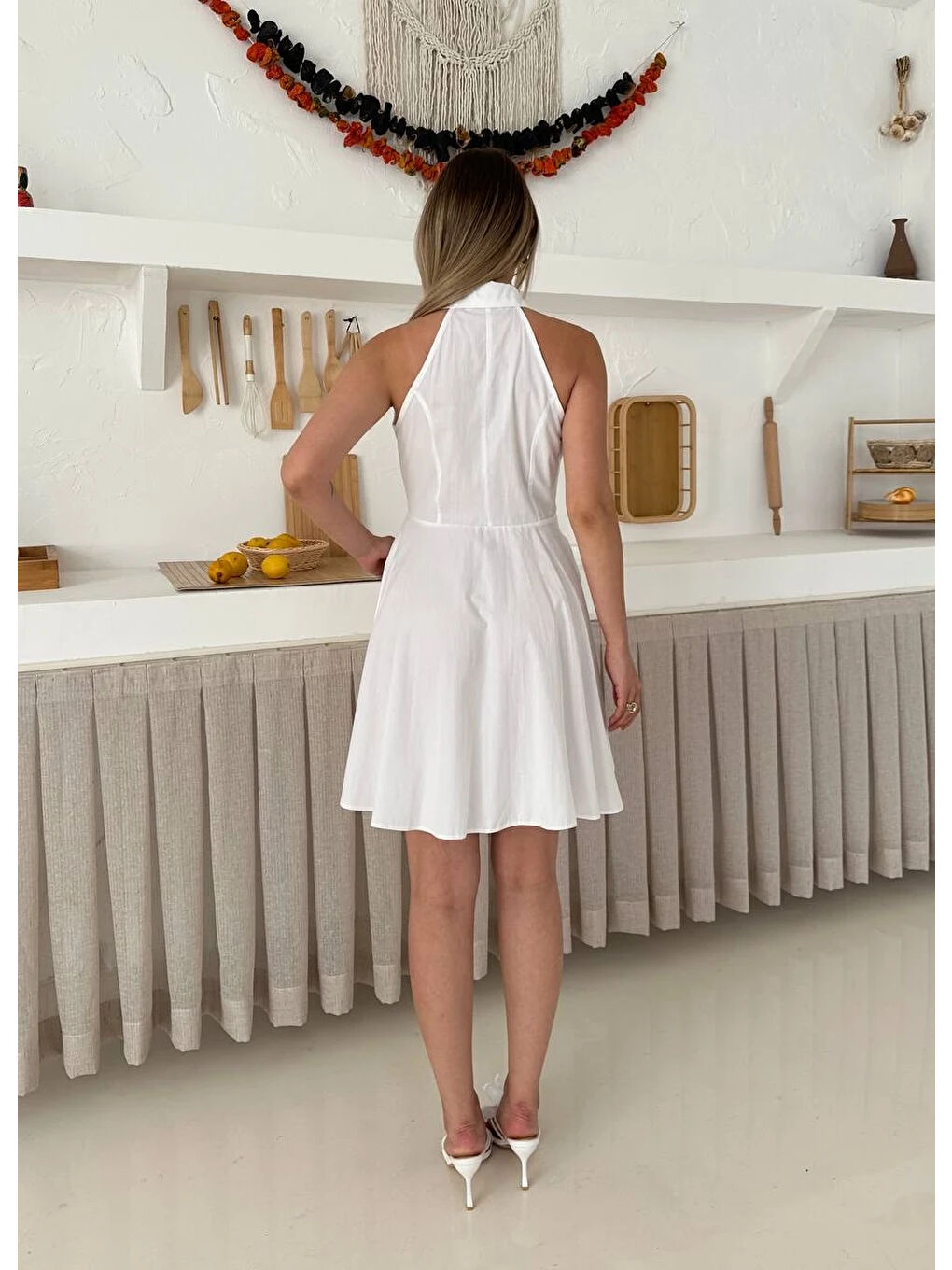 Önden Düğmeli Tasarım Elbise Beyaz-2