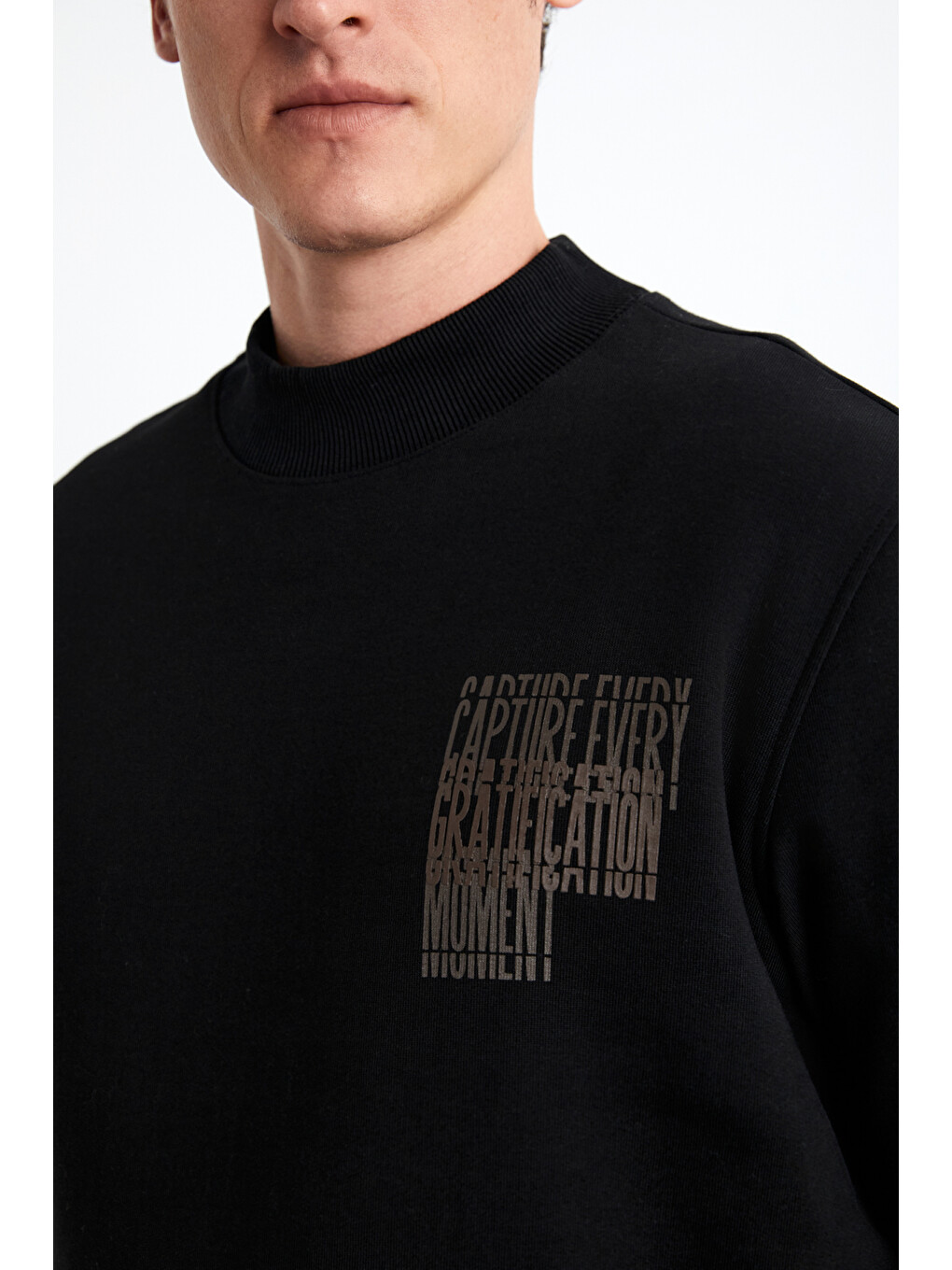 Chasey Erkek Organik Pamuklu Dik Yaka Baskılı Siyah Sweatshirt-4