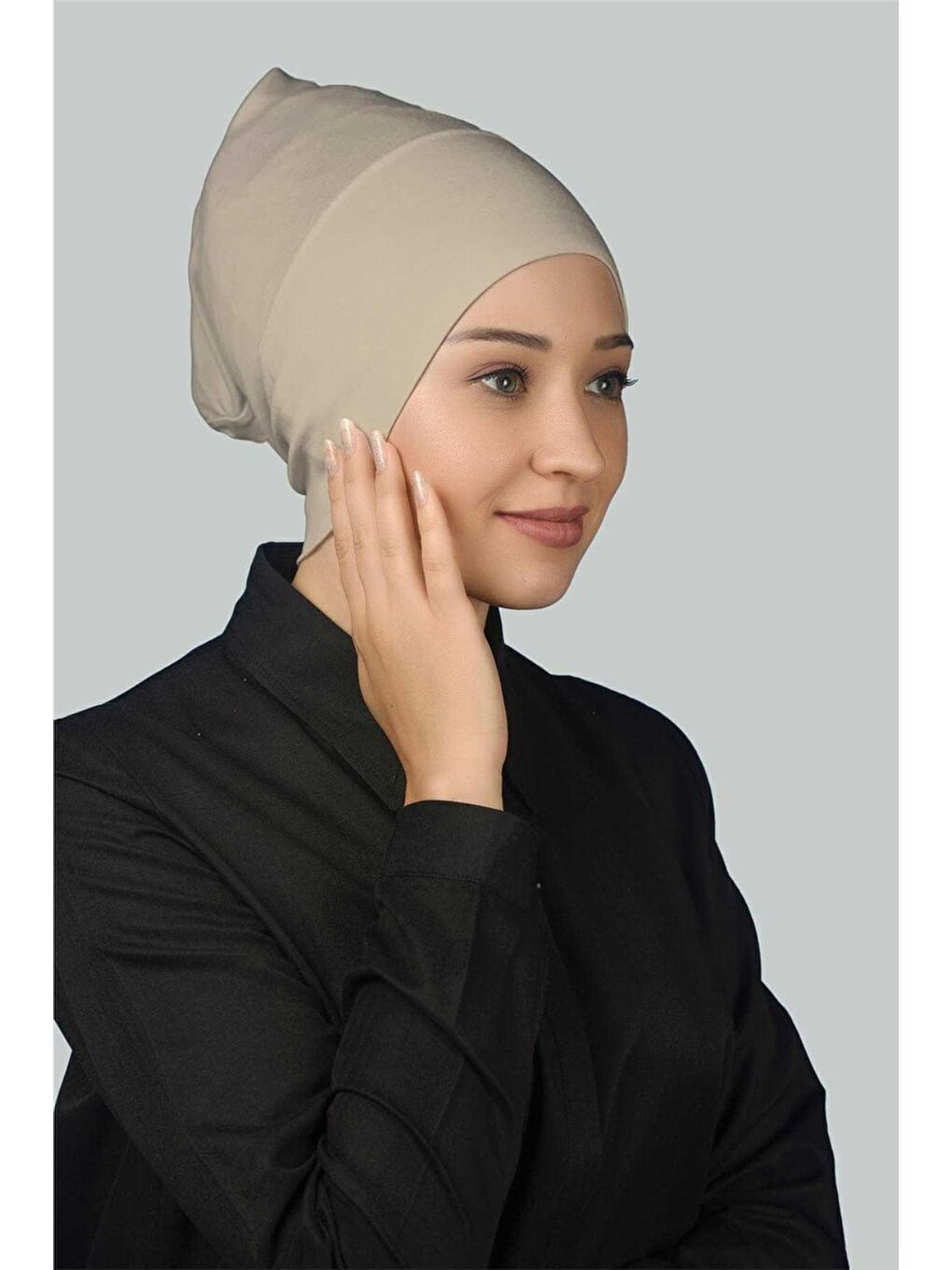 Bej Hazır Pratik Geçmeli Uzun Boru Tesettür Bonesi