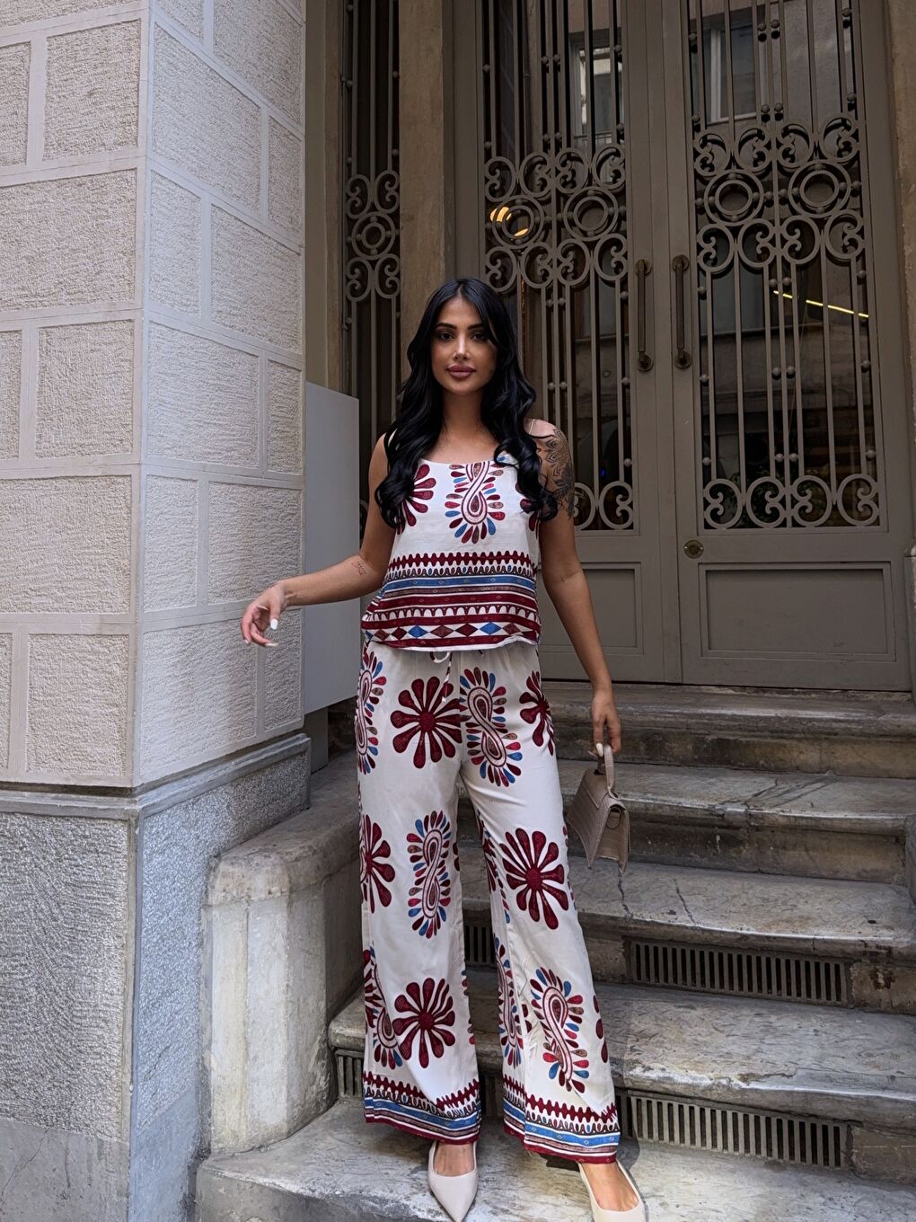 Desenli Kolsuz Üst ve Pantalon Takım Bordo-1