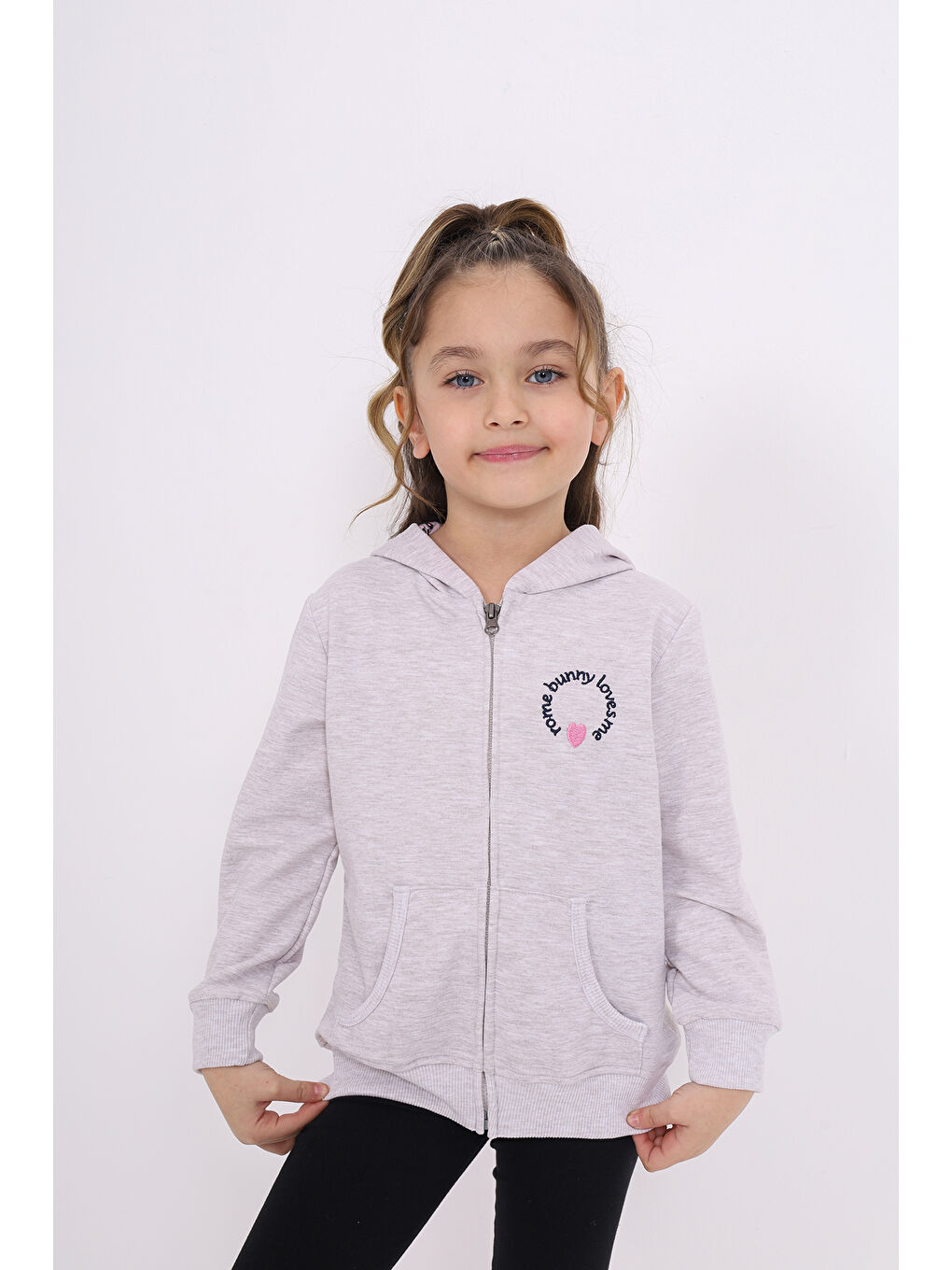 Bej Kız Çocuk Nakışlı Hırka-1