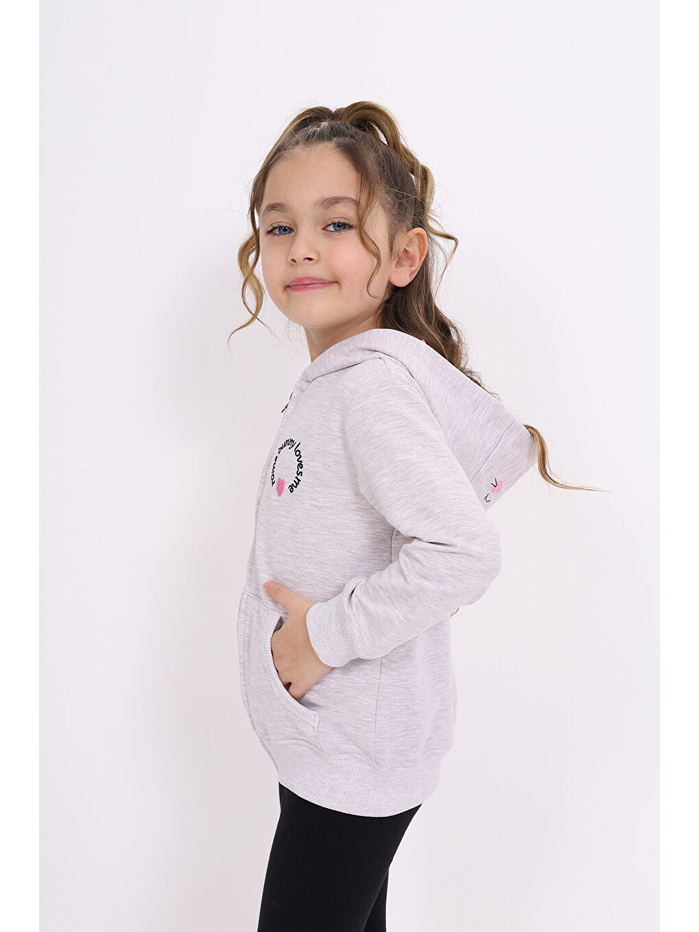 Bej Kız Çocuk Nakışlı Hırka-2