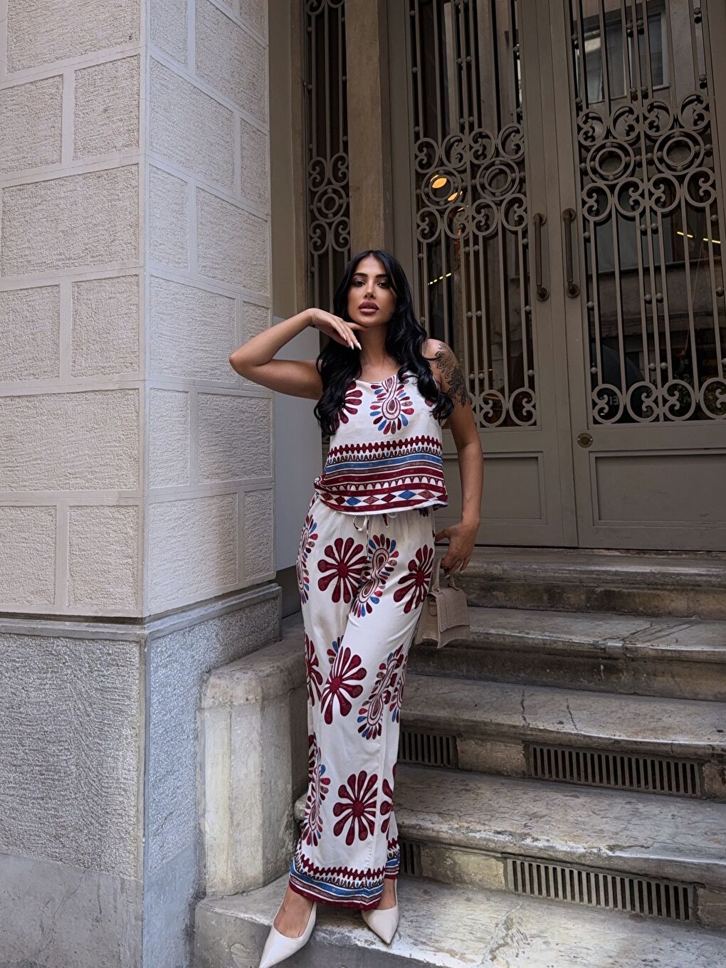 Desenli Kolsuz Üst ve Pantalon Takım Bordo-3