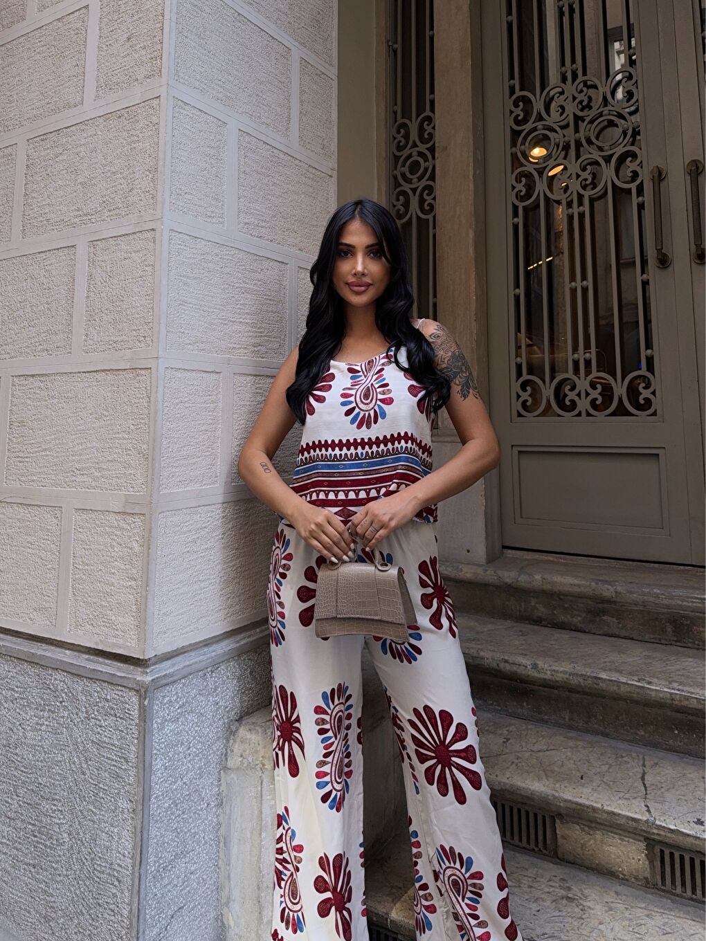 Desenli Kolsuz Üst ve Pantalon Takım Bordo-4