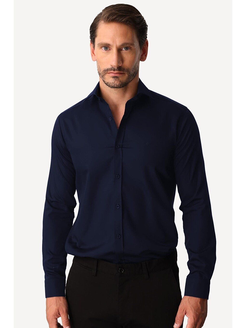 Lacivert Regular Fit Geniş Kalıp Klasik Yaka Düz Uzun Kollu Cepsiz %100 Pamuk Non Iron Gömlek