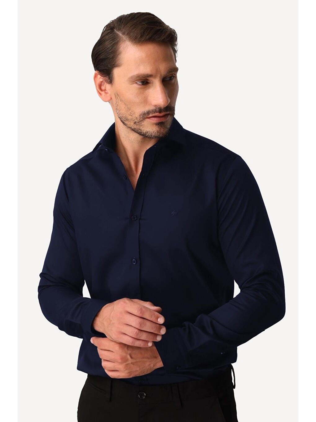 Lacivert Regular Fit Geniş Kalıp Klasik Yaka Düz Uzun Kollu Cepsiz %100 Pamuk Non Iron Gömlek-2