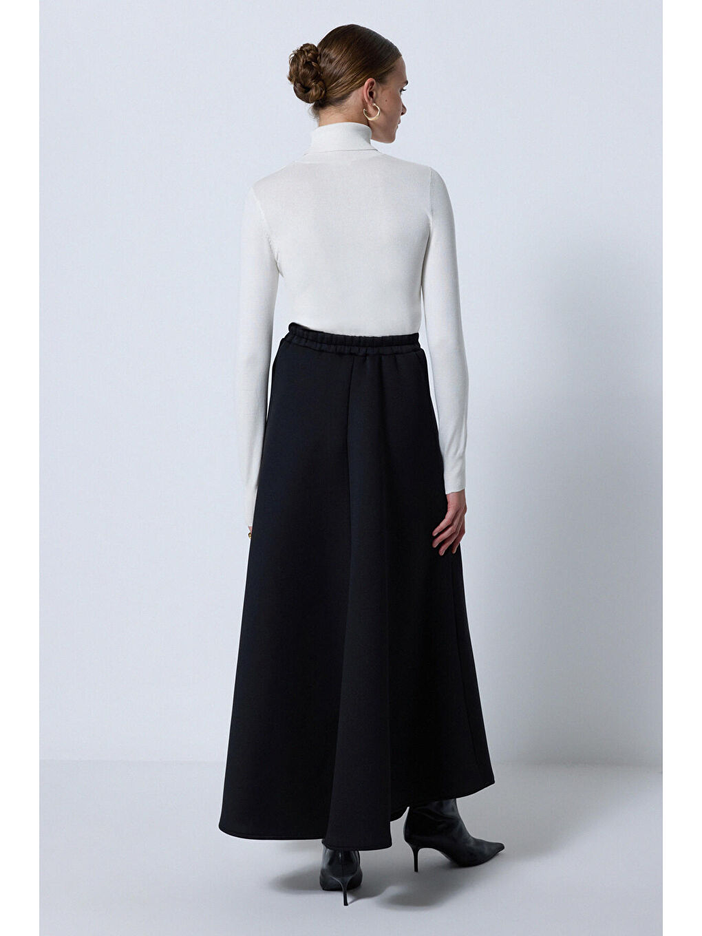 Siyah Puf Scuba Evaze Etek-3