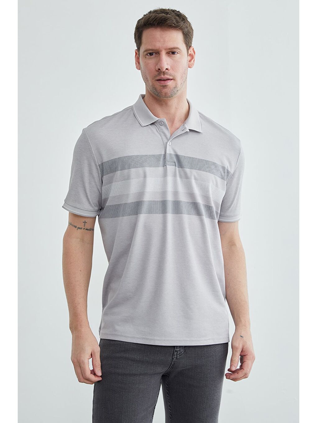 Gri Şeritli Düğmeli Polo Yaka Tişört-1