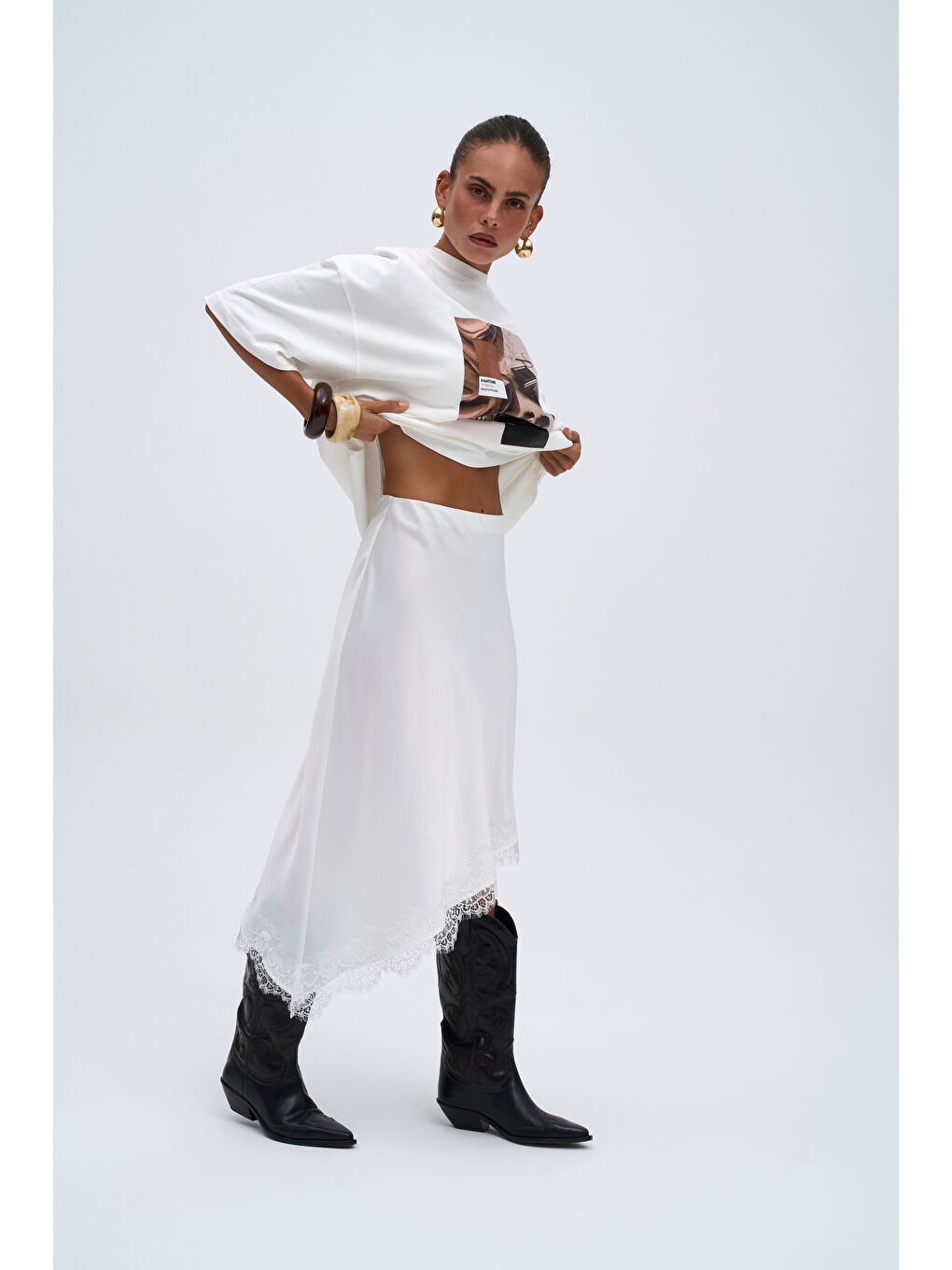 Lina Dantel Detay Beyaz Saten Etek-3