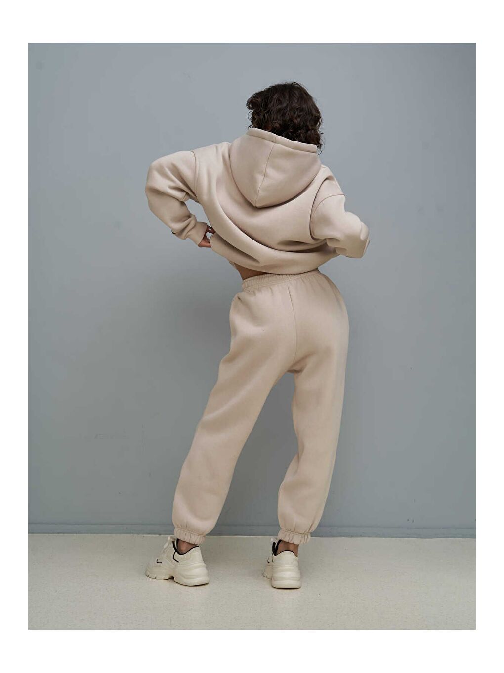 Beyaz Minimal Baskı Kemik Eşofman Takım-4