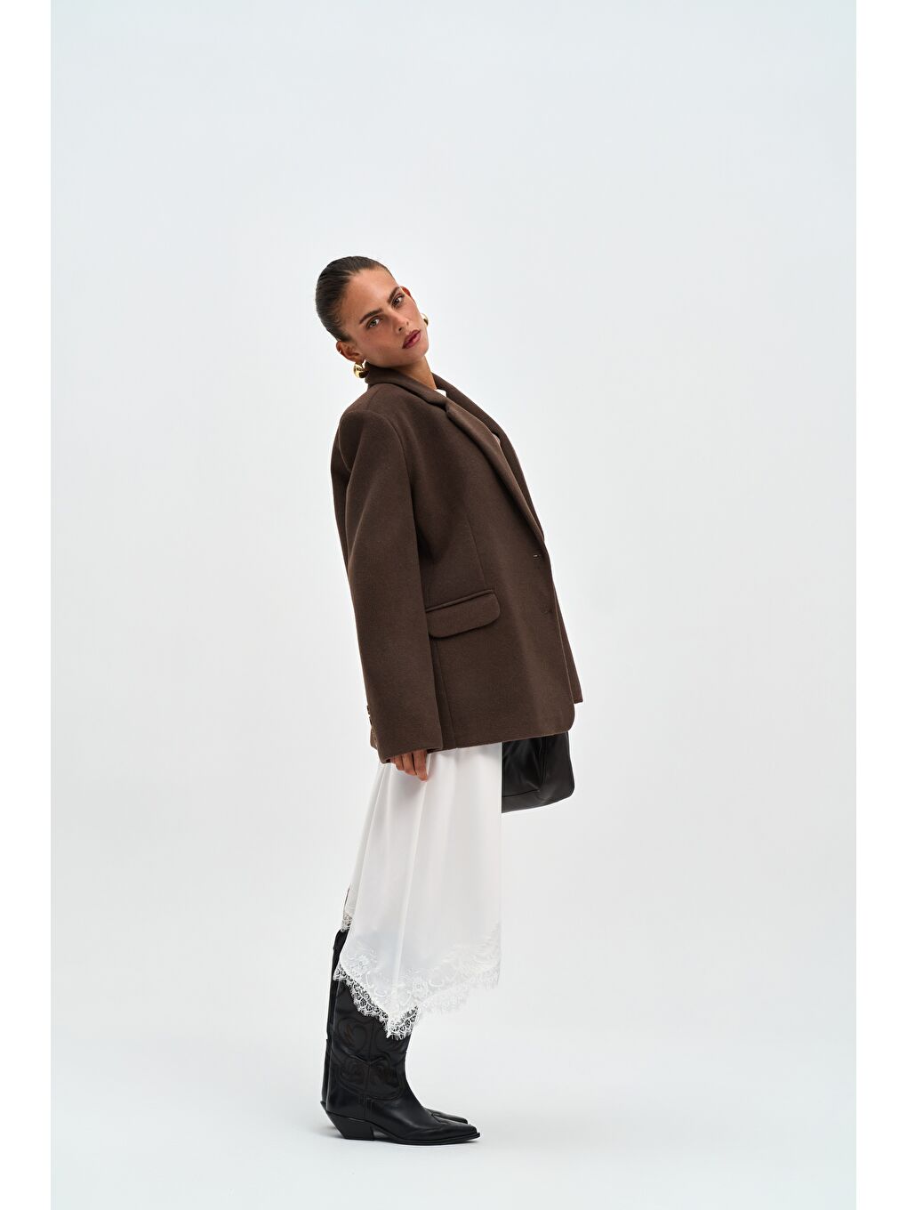 Lina Dantel Detay Beyaz Saten Etek-5