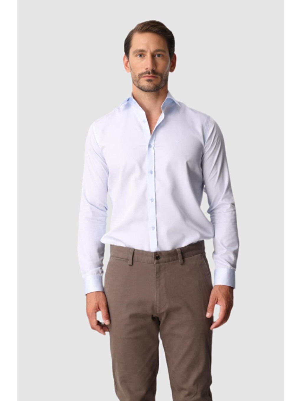 Açık Mavi Slim Fit Dar Kalıp Klasik Yaka Düz Uzun Kollu Cepsiz %100 Pamuk Non Iron Gömlek