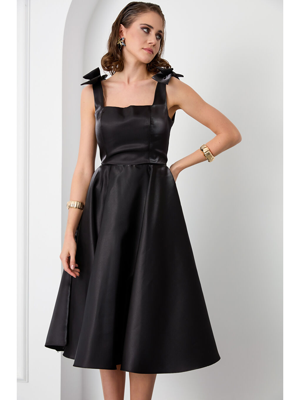 Kadın Siyah Fiyonk Detay Midi Abiye Elbise-2