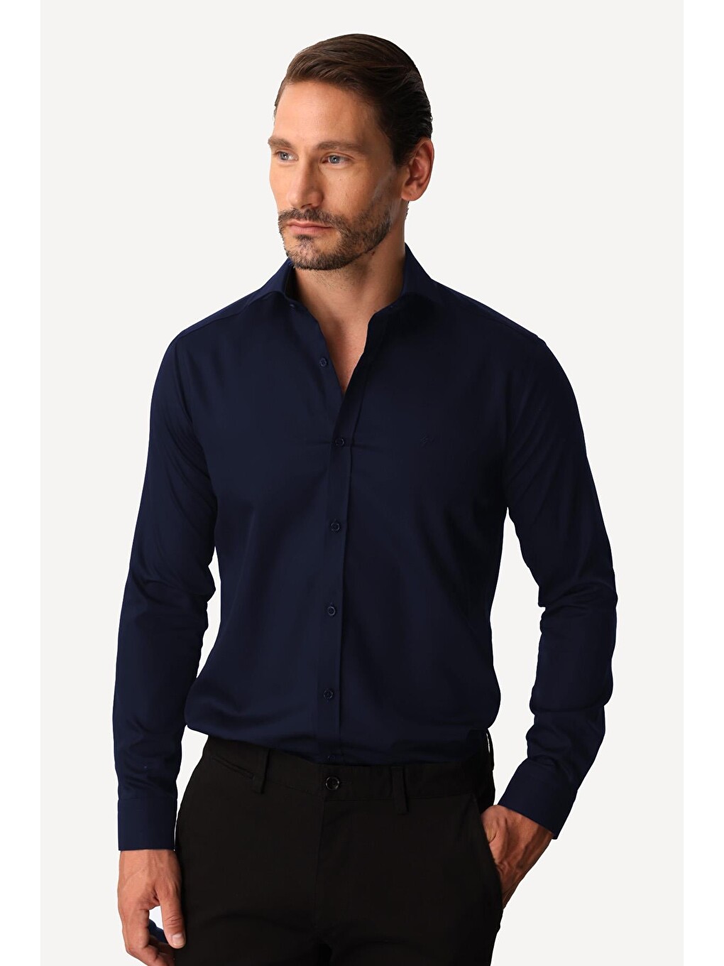 Lacivert Slim Fit Dar Kalıp Klasik Yaka Düz Uzun Kollu Cepsiz %100 Pamuk Non Iron Gömlek-3