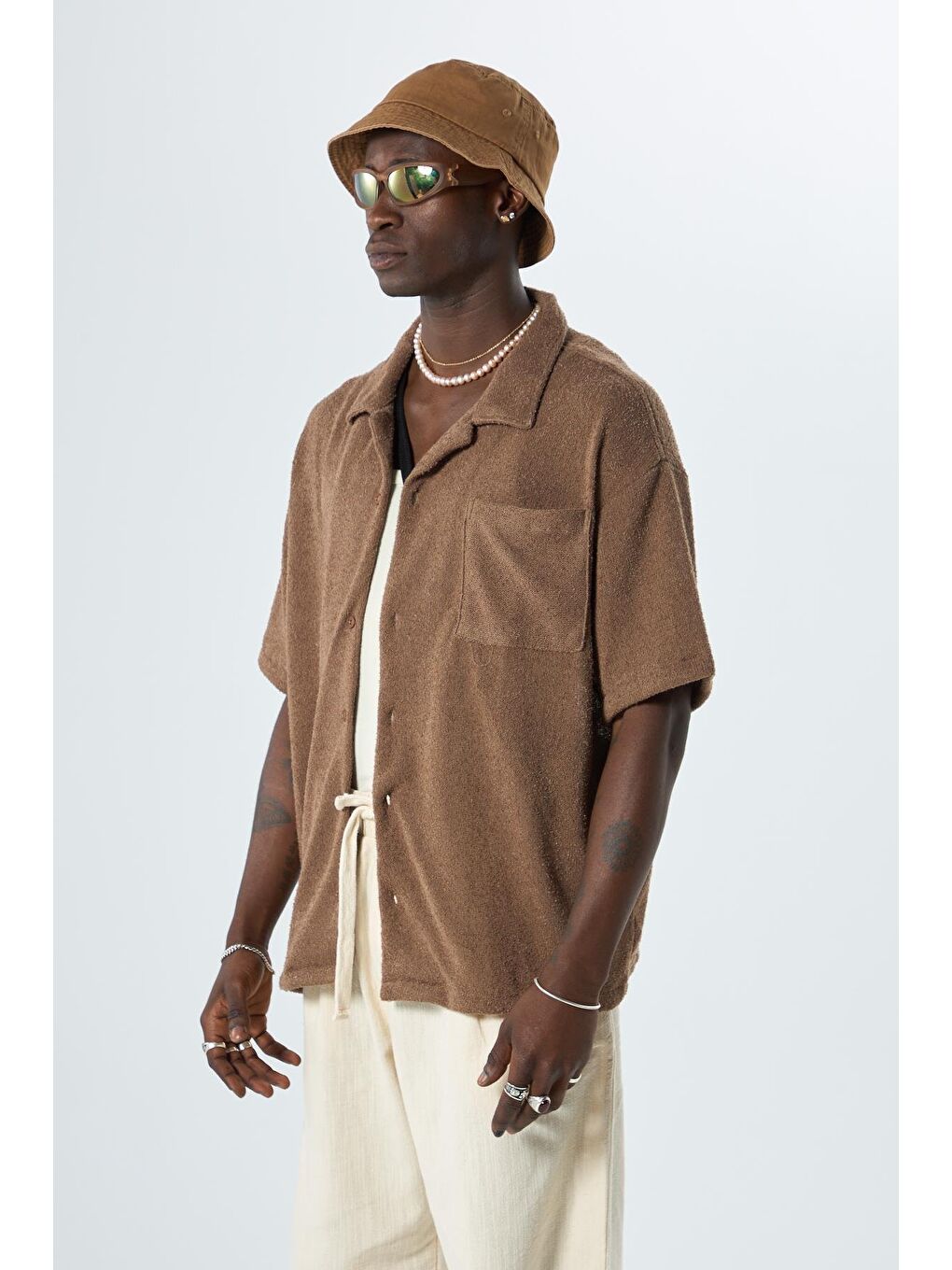 Kahverengi Oversize Havlu Kumaş Kısa Kol Tek Cep Gömlek Kahve-4