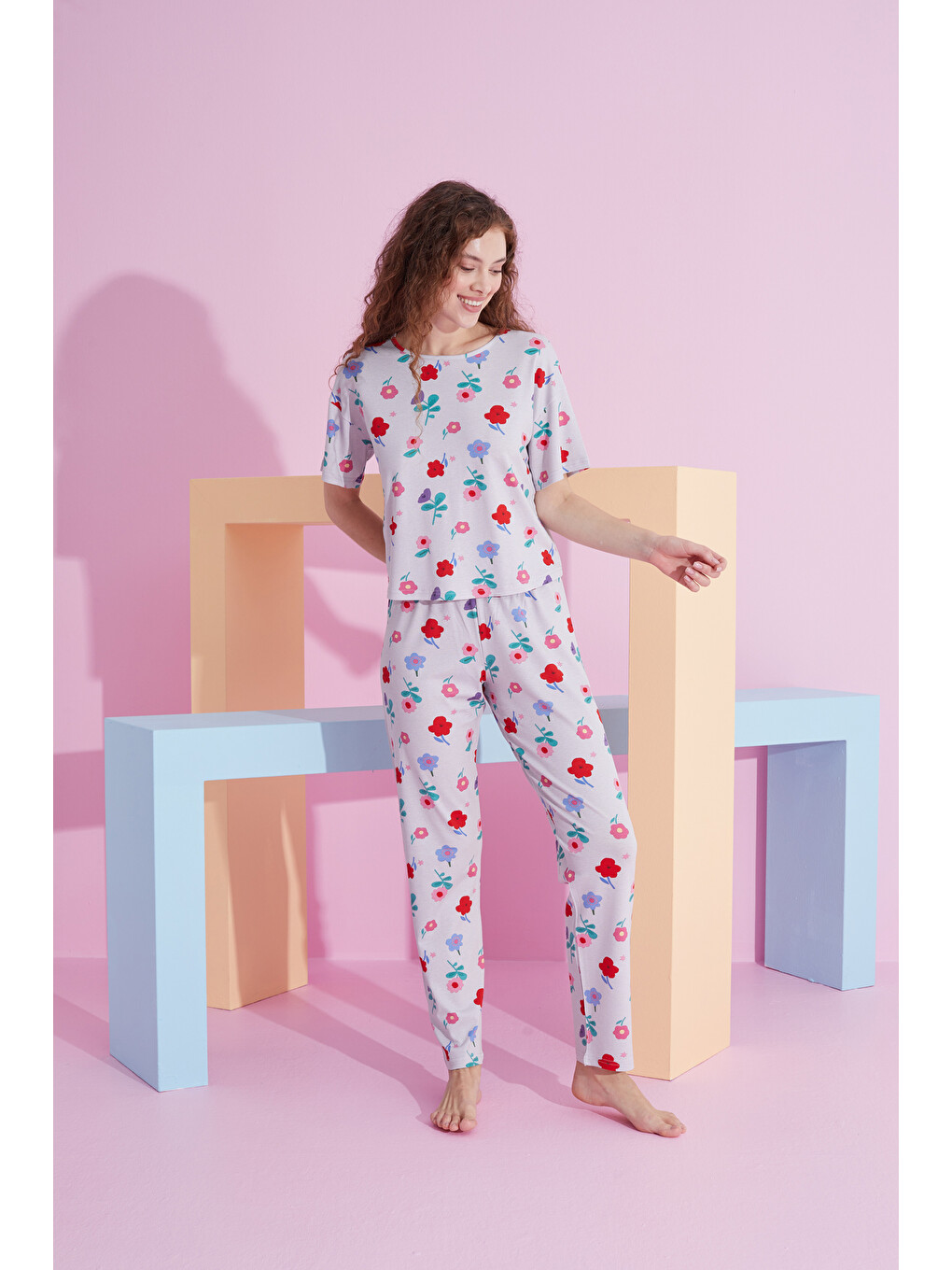 Gri Çiçek Desenli Elastanlı Örme Pijama Takım-1