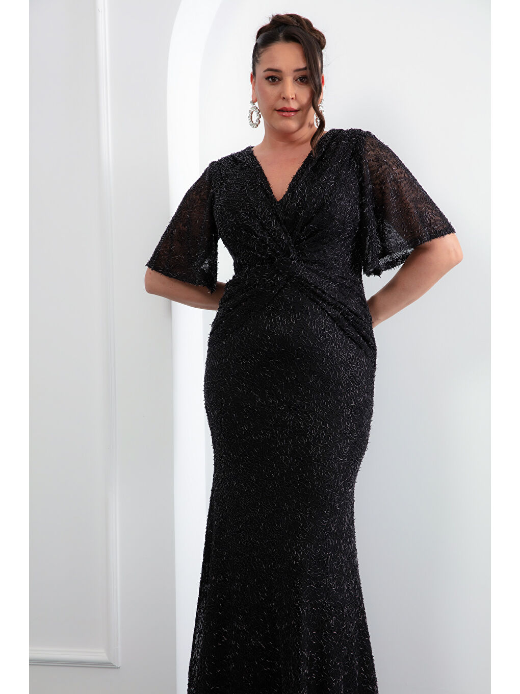 Kadın Siyah V Yaka Kısa Kol Boncuk İşlemeli Büyük Beden Abiye Elbise-2