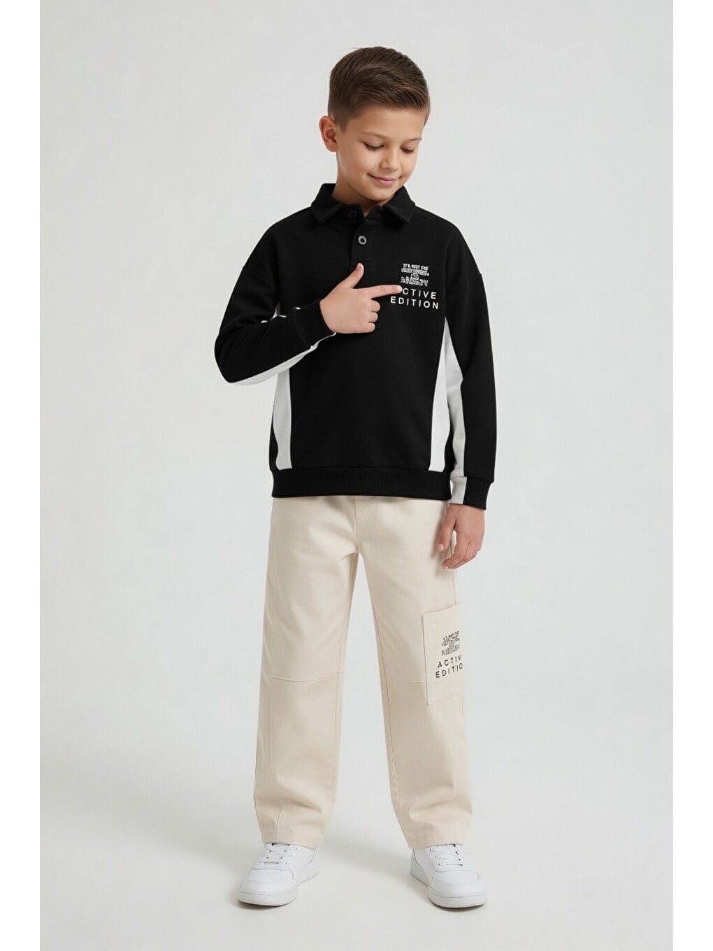 Siyah Polo Yaka Sweatshirt Keten Pantolonlu Erkek Çocuk Takım 24530-3