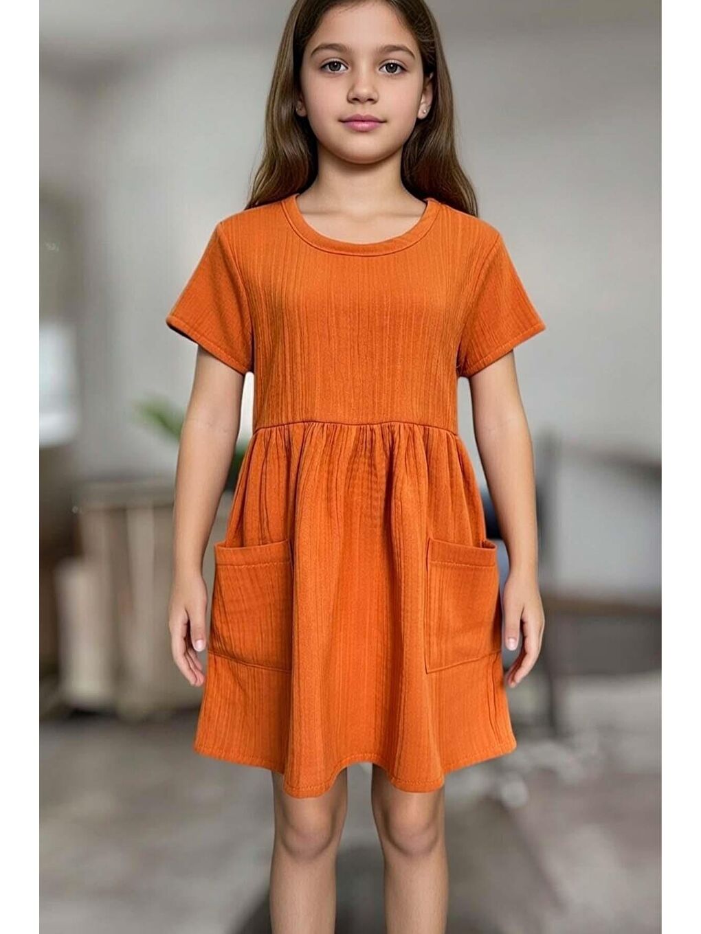 Kahverengi Kız Çocuk Beli Lastikli Önü Cep Detaylı Fitilli Müslin Kiremit Elbise-1