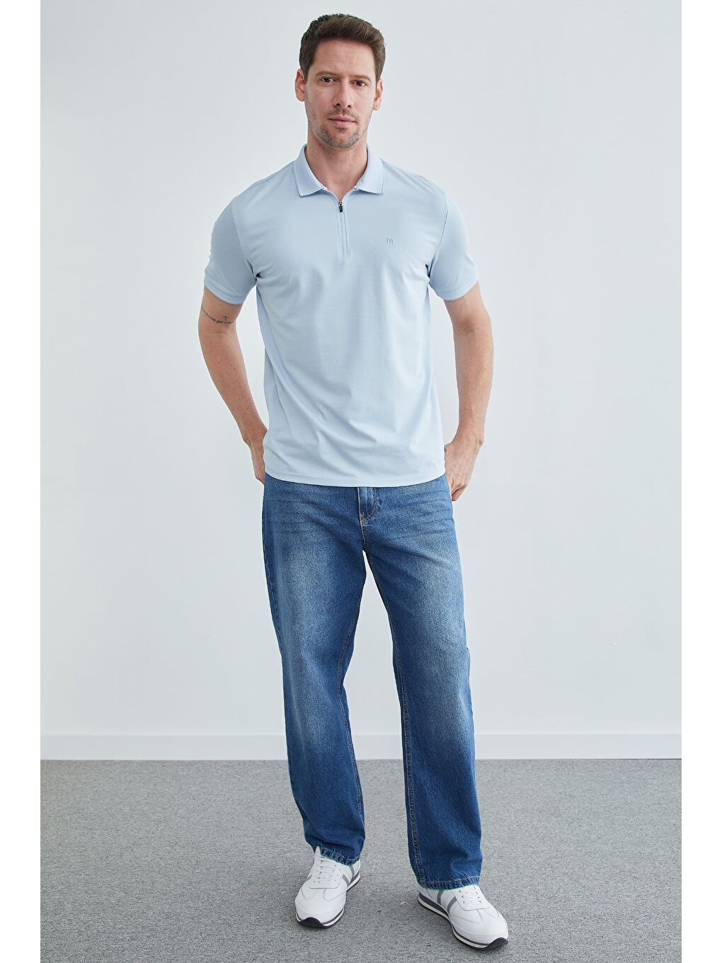 Mavi Yarım Fermuarlı Polo Yaka Tişört-4