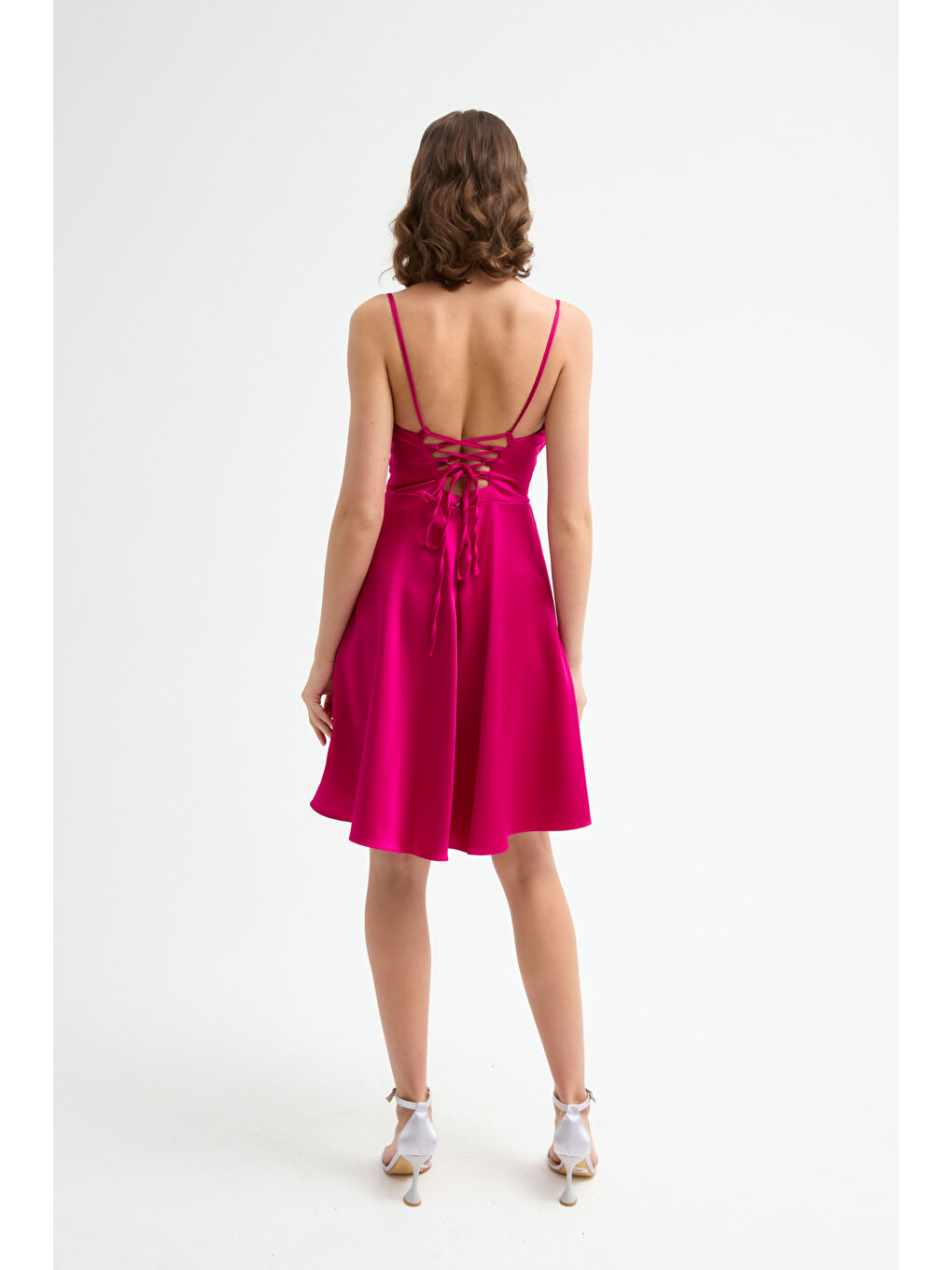 Kadın Fuşya Volanlı Yırtmaçlı Kısa Saten Abiye & Mezuniyet Elbisesi-4