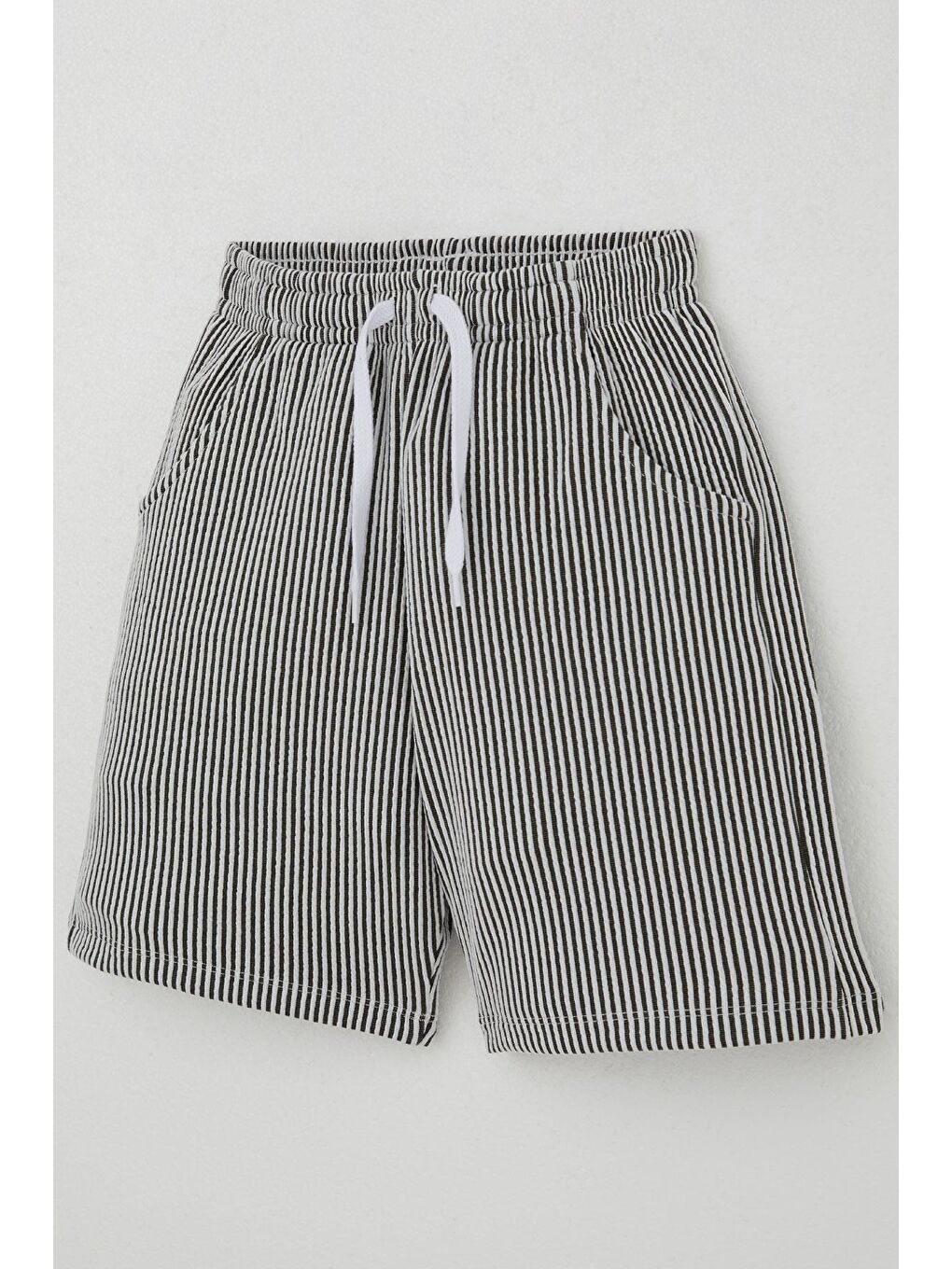 Erkek Çocuk Şortlu Takım Sıfır Kollu Yazı Baskılı Bağcık Aksesuarlı Beyaz (8-14 Yaş)-6