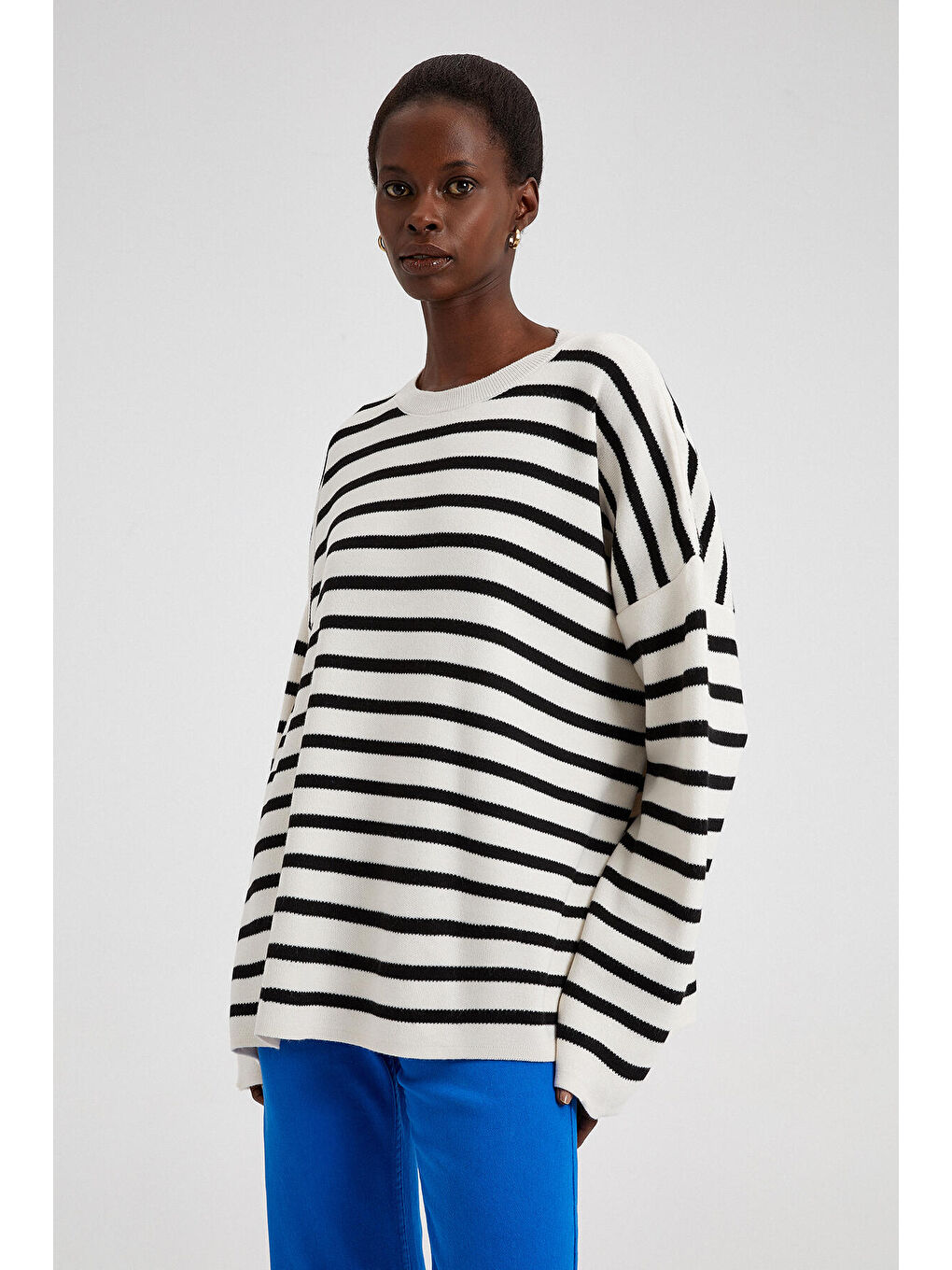 Siyah Çizgili Triko Kazak-4