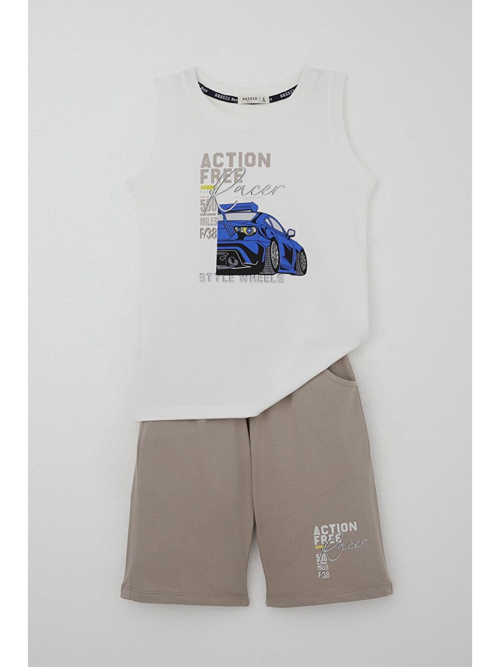 Erkek Çocuk Şortlu Takım Sıfır Kollu Yarış Pistinin Kahramanı Araba Baskılı Beyaz (5-10 Yaş)