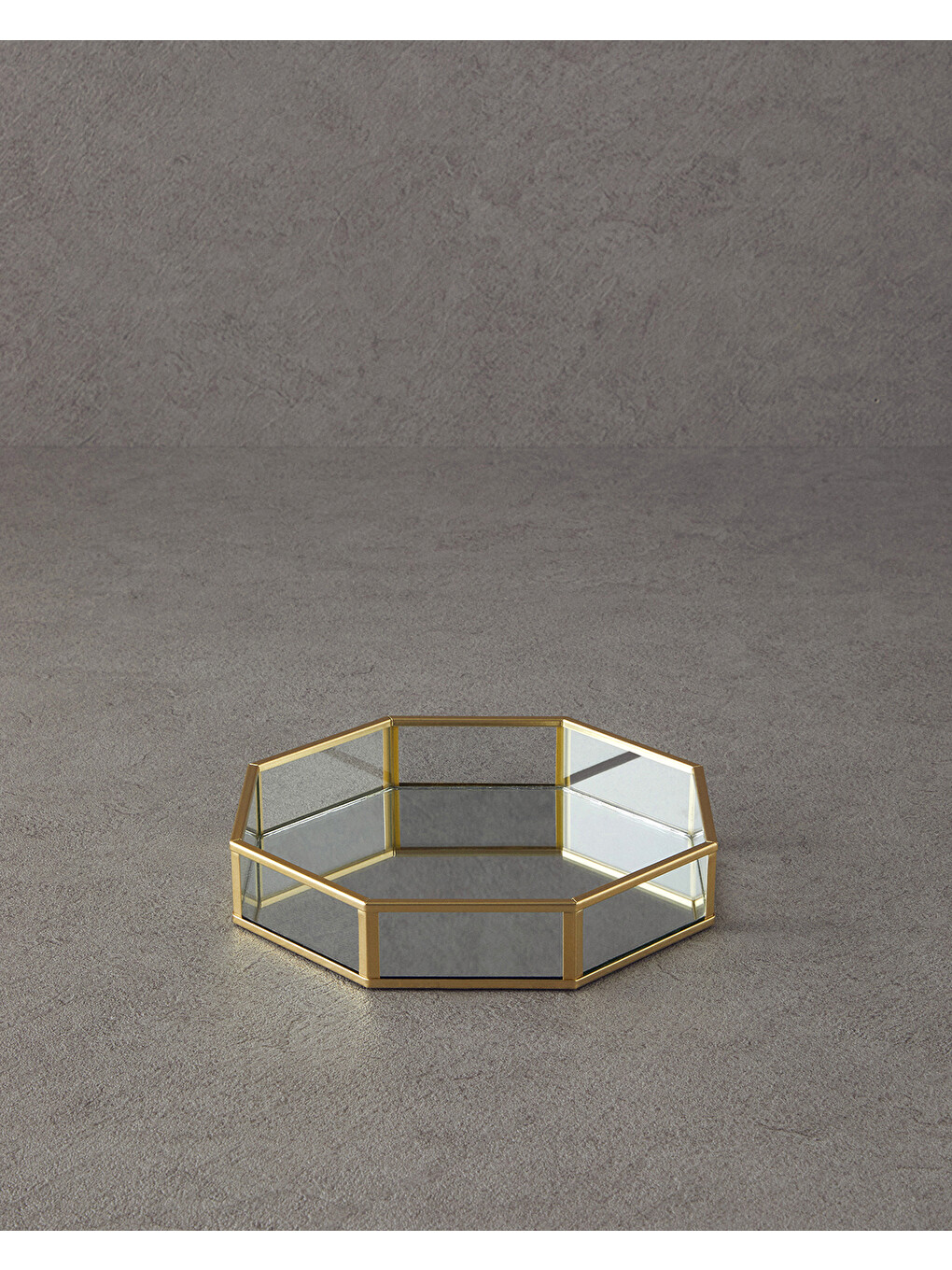 Sarı Deluxe Cam Dekoratif Tepsi 19x19x3,5 Cm Gold