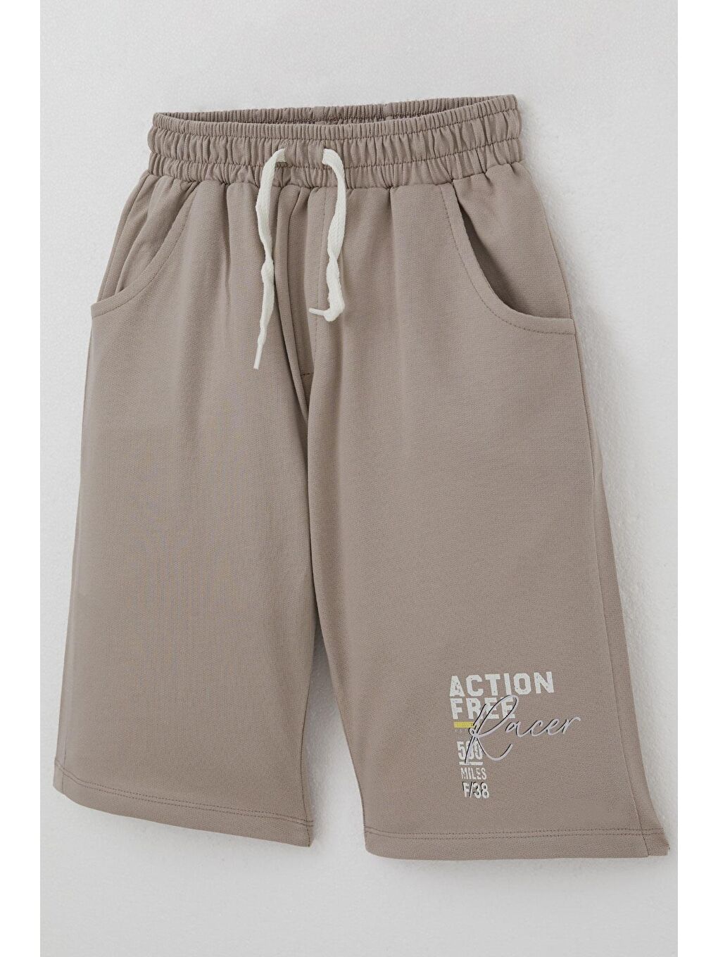 Erkek Çocuk Şortlu Takım Sıfır Kollu Yarış Pistinin Kahramanı Araba Baskılı Beyaz (5-10 Yaş)-6