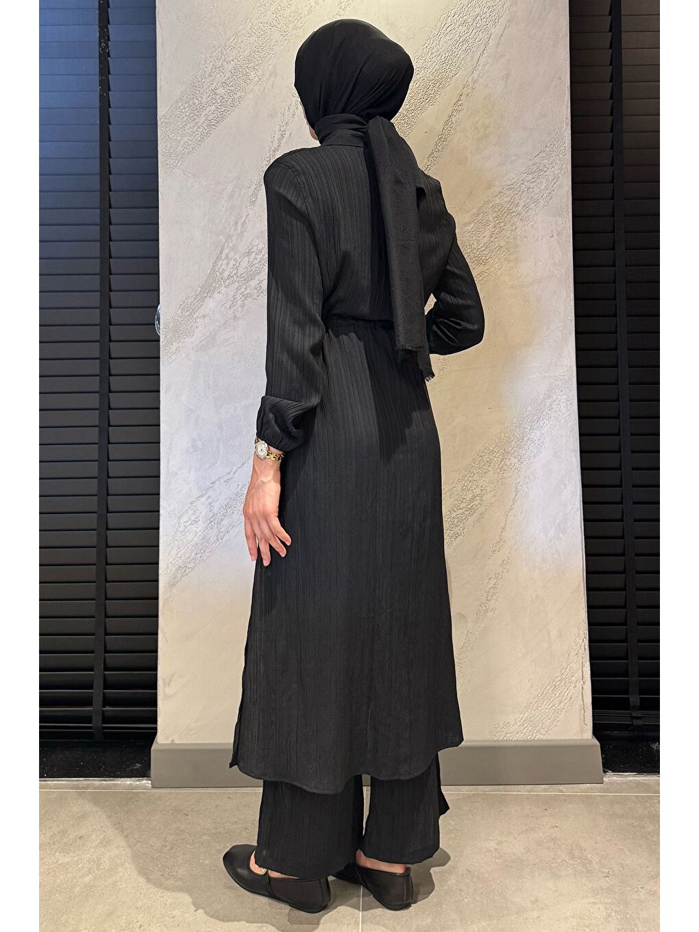 Siyah Kendinden Desenli Bel Bağlama Detaylı Tesettür Tunik Pantolon İkili Takım-3