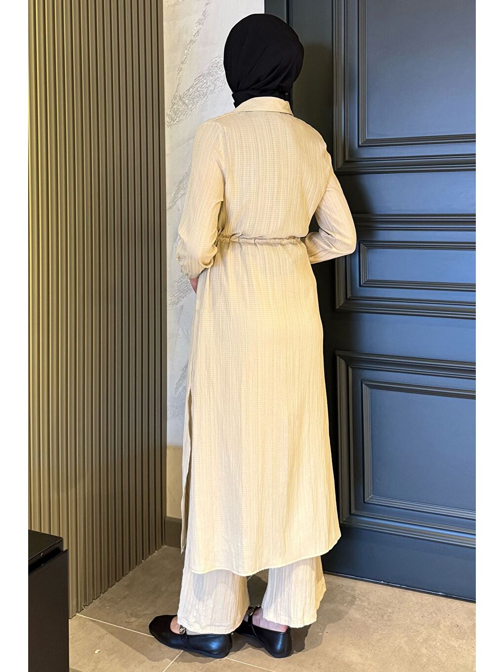 Bej Kendinden Desenli Bel Bağlama Detaylı Tesettür Tunik Pantolon İkili Takım-3