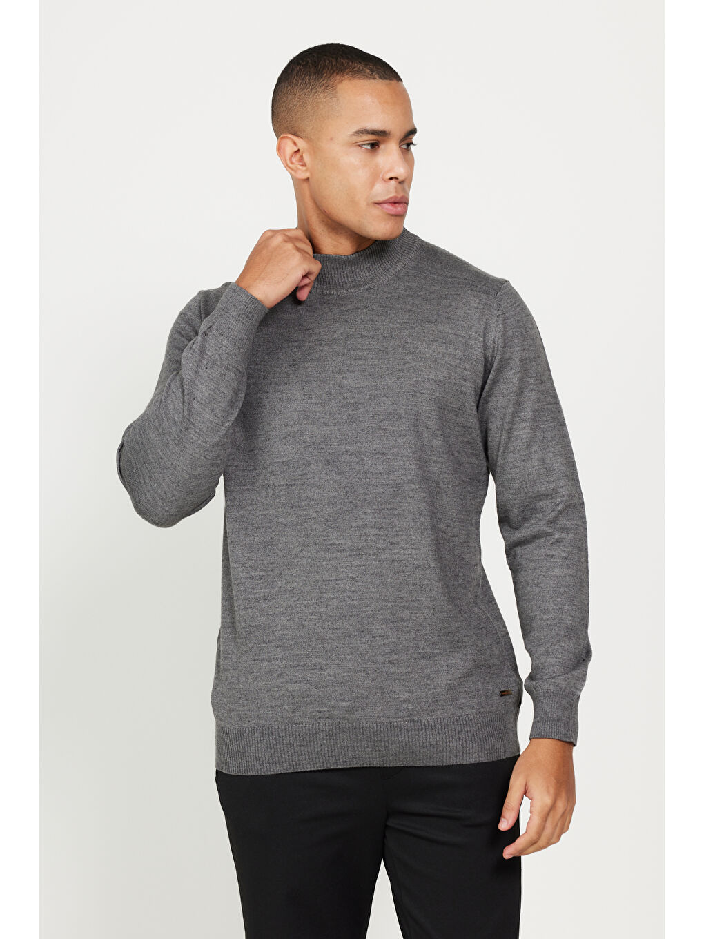 Erkek Gri Melanj Standart Fit Normal Kesim Yarım Balıkçı Yaka Triko Kazak-2