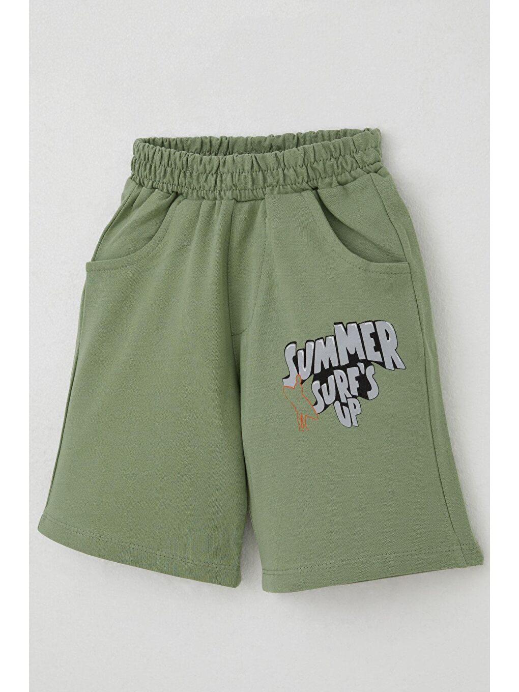 Erkek Çocuk Şortlu Takım Yaz Temalı Sörf Macerası Açık Gri Melanj (3-8 Yaş)-6