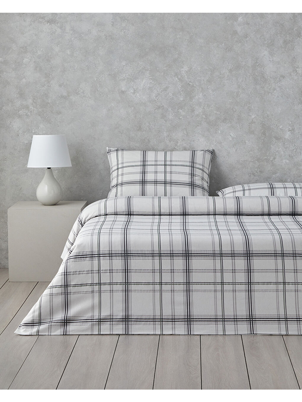 Graphic Grid Kolay Ütülenir Çift Kişilik Nevresim Takımı 200x220 cm Gri