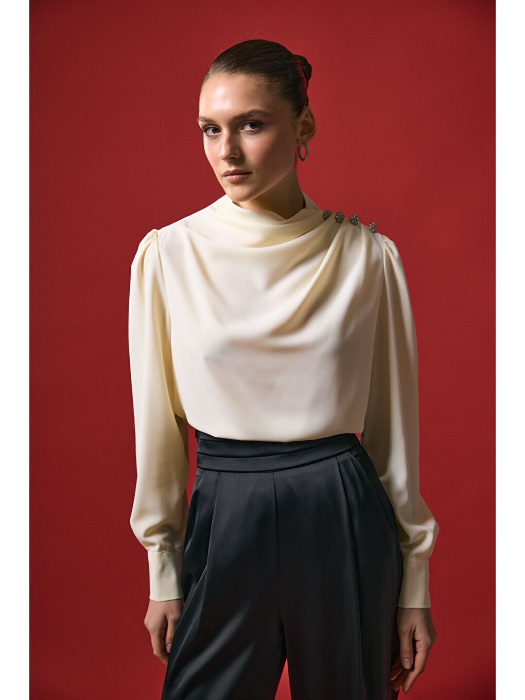 Düğmeleri Taş Detaylı Bluz - Sarı-2