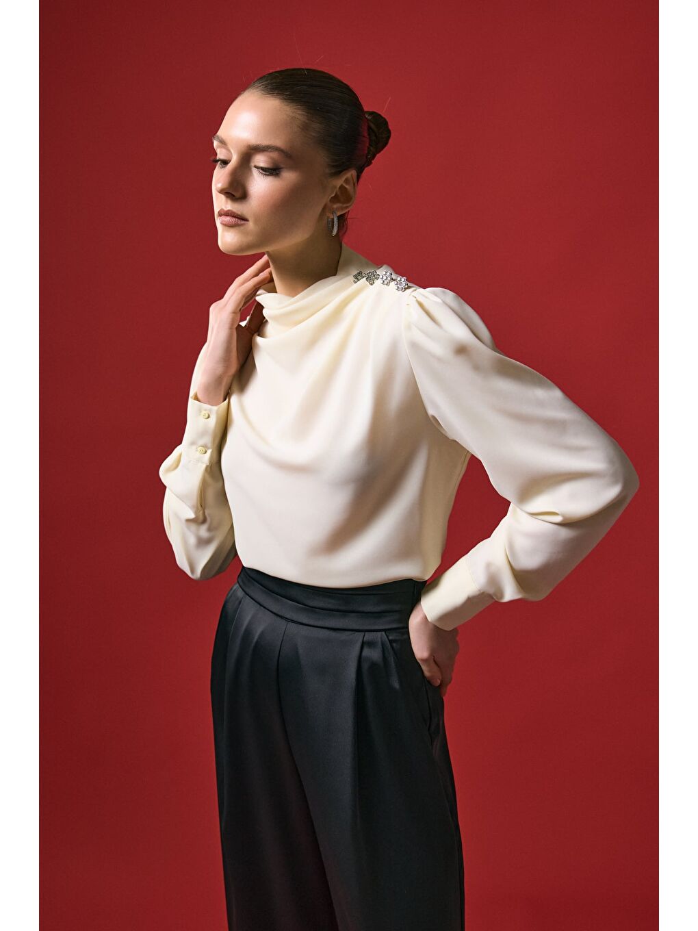 Düğmeleri Taş Detaylı Bluz - Sarı-3