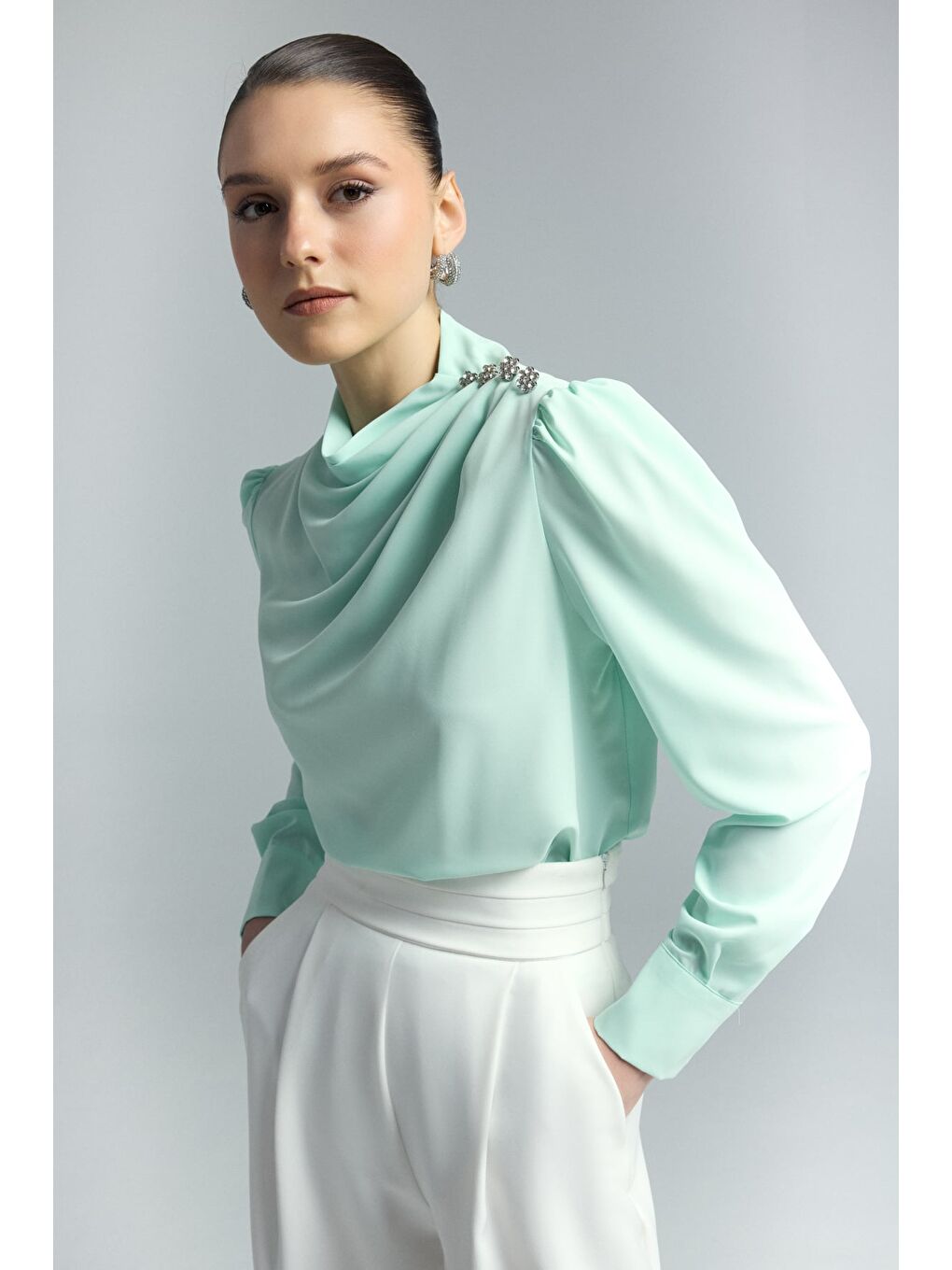 Yeşil Düğmeleri Taş Detaylı Bluz - Mint-2