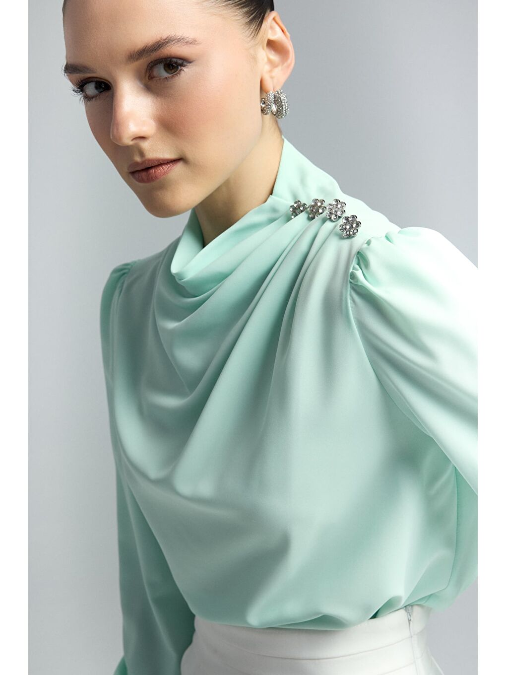 Yeşil Düğmeleri Taş Detaylı Bluz - Mint-4